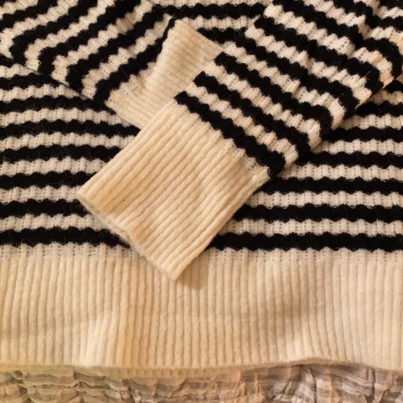 Banana Republic Black & White Filpucci Wool Alapaca - Picture 4 of 5